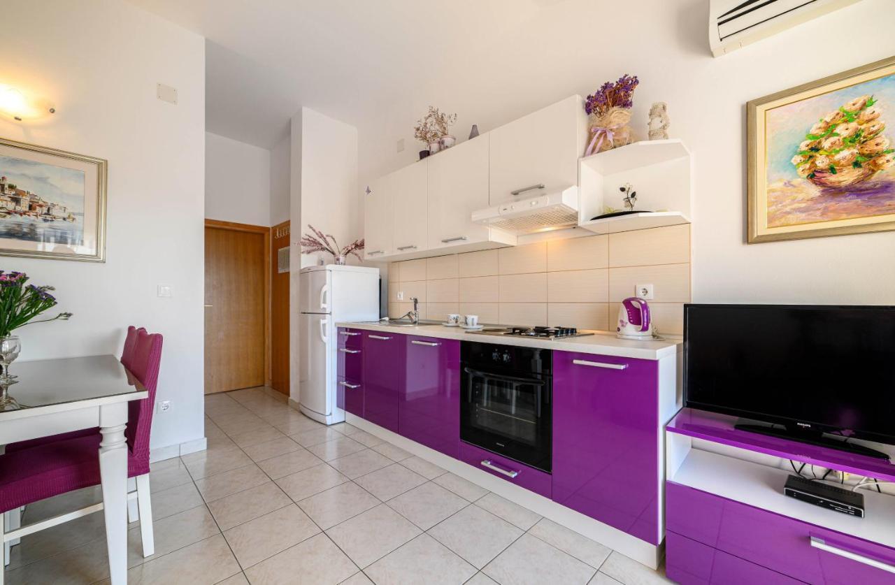 Apartments Vala Zaboric - With Boat Mooring Bagian luar foto